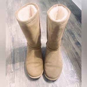 BEARPAW Hickory Emma Tall Suede Woman's Boots Size 9